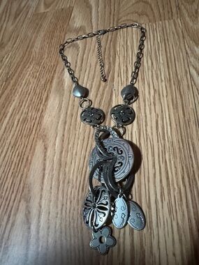 VINTAGE BOHO SILVER-TONE DANGLE LARGE CHARM 18 - 21" NECKLACE